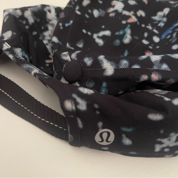 Lululemon Running Hat Black Printed - Picture 4 of 7